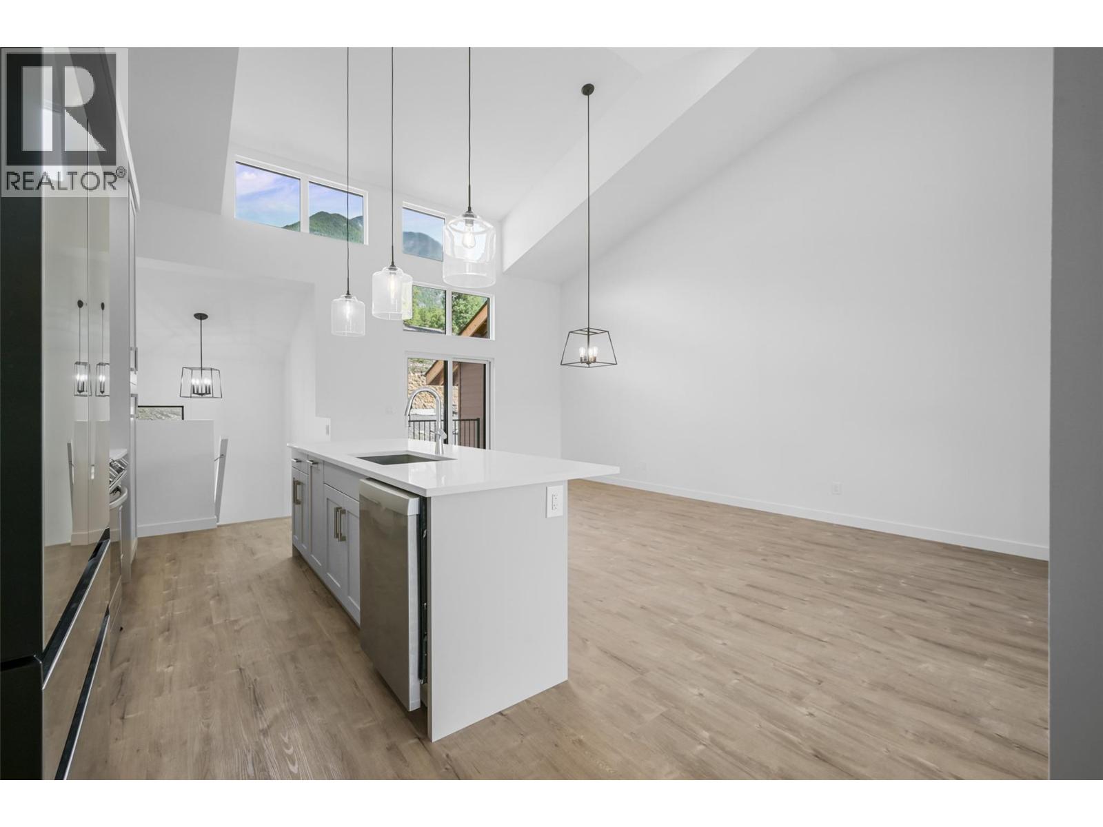 5150 Fairway Drive Unit# 22a, Fairmont Hot Springs, British Columbia  V0B 2L0 - Photo 12 - 10383563