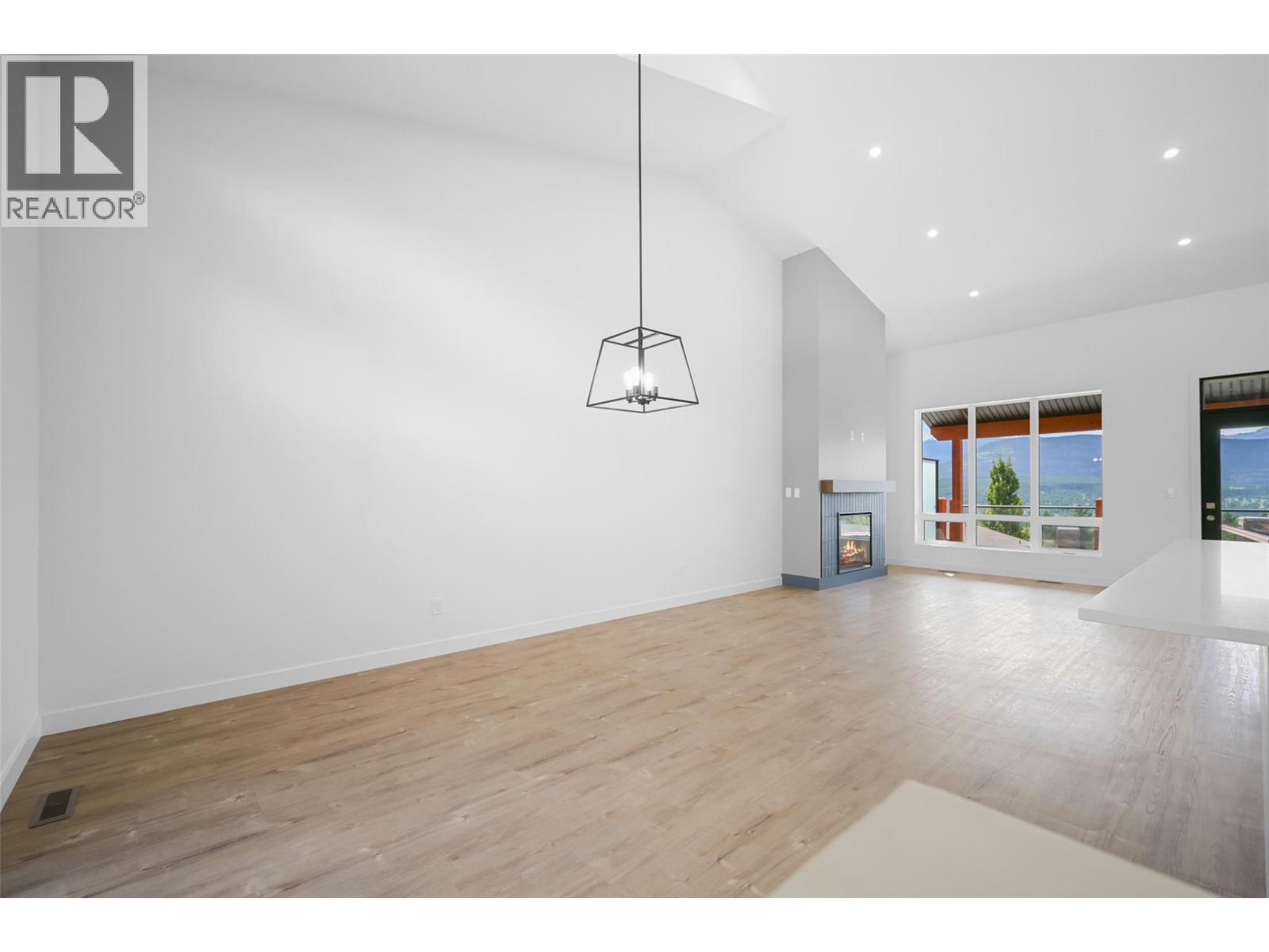 5150 Fairway Drive Unit# 22a, Fairmont Hot Springs, British Columbia  V0B 2L0 - Photo 14 - 10383563