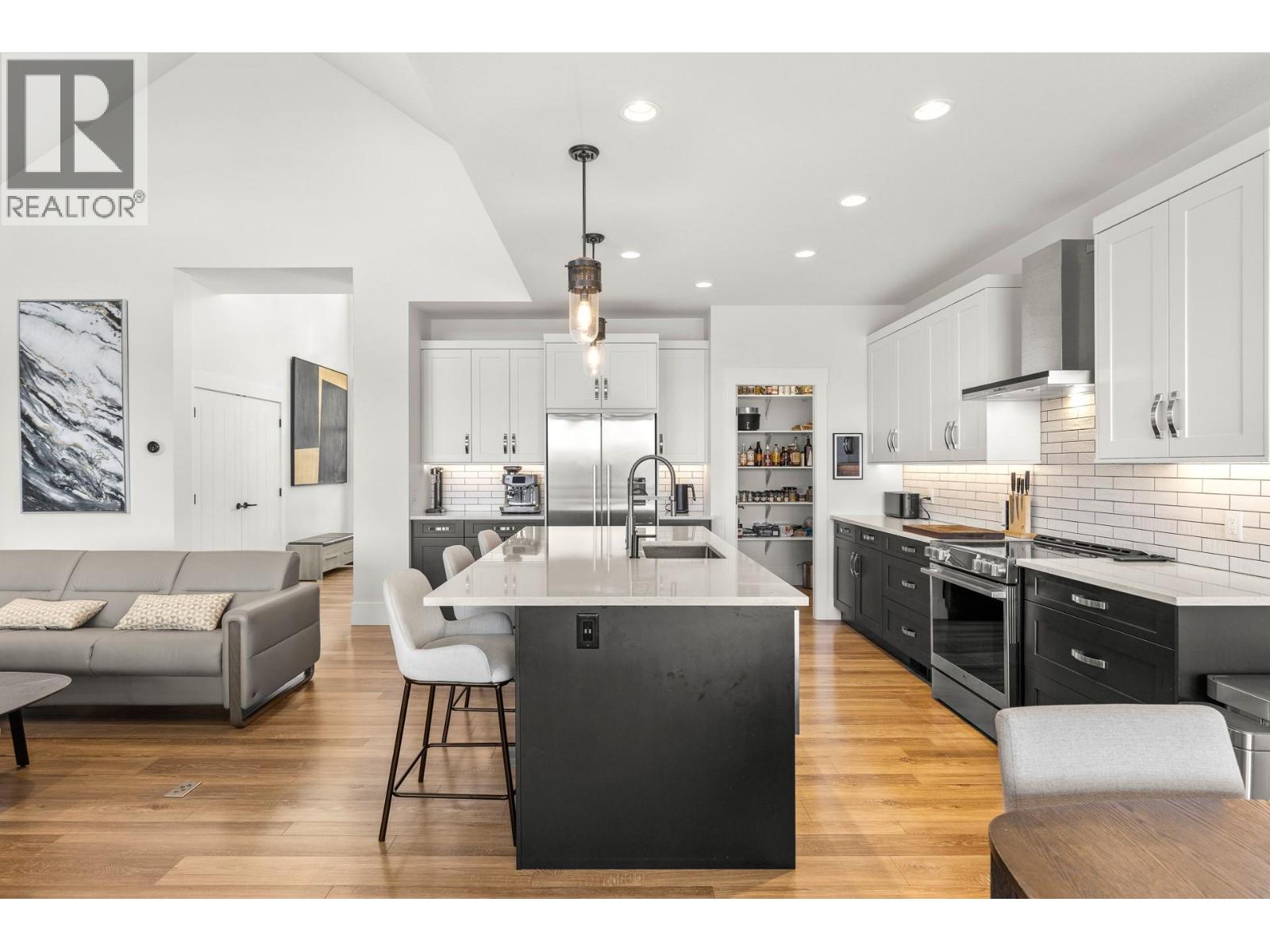 203 Grange Drive, Vernon, British Columbia  V1H 2M1 - Photo 15 - 10382342