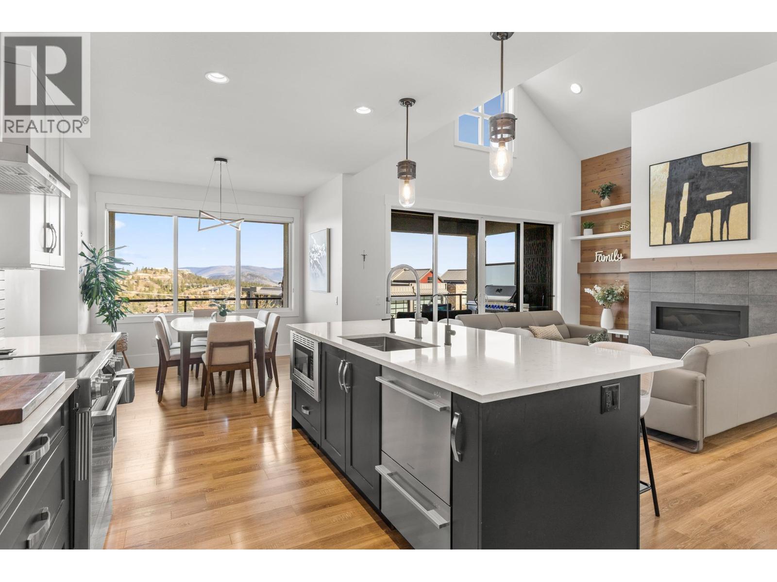 203 Grange Drive, Vernon, British Columbia  V1H 2M1 - Photo 16 - 10382342