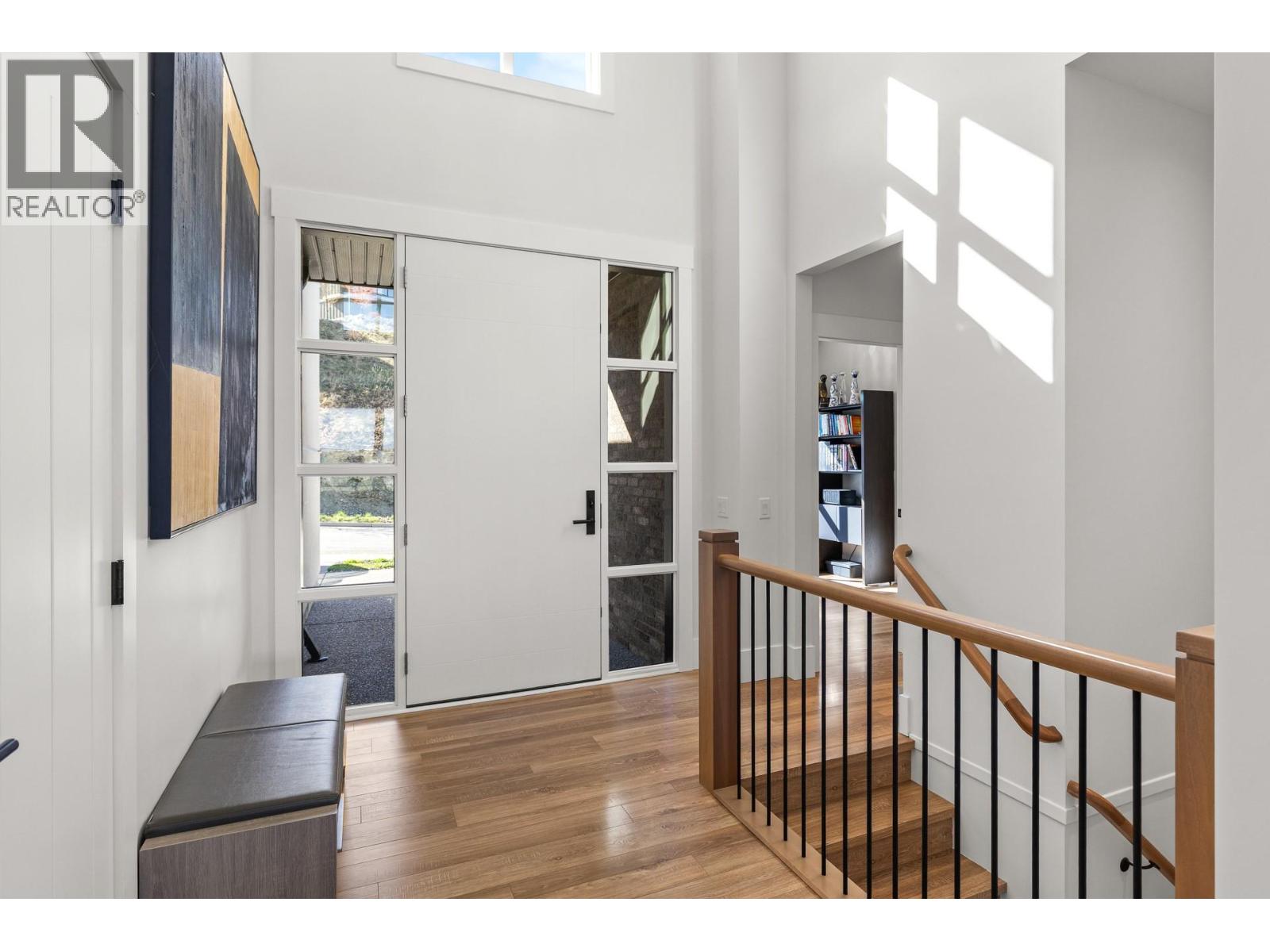 203 Grange Drive, Vernon, British Columbia  V1H 2M1 - Photo 3 - 10382342