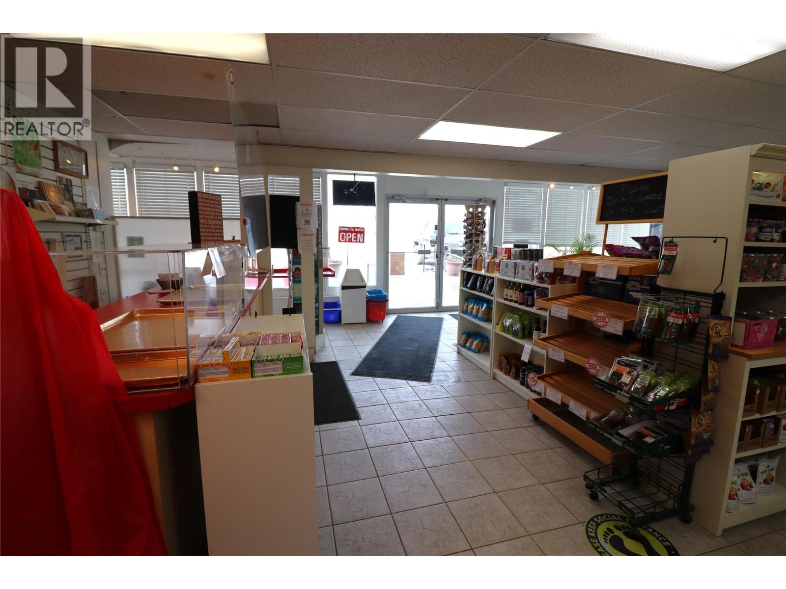 419 Mt Paul Way, Kamloops, British Columbia  V2H 1A7 - Photo 4 - 10382040