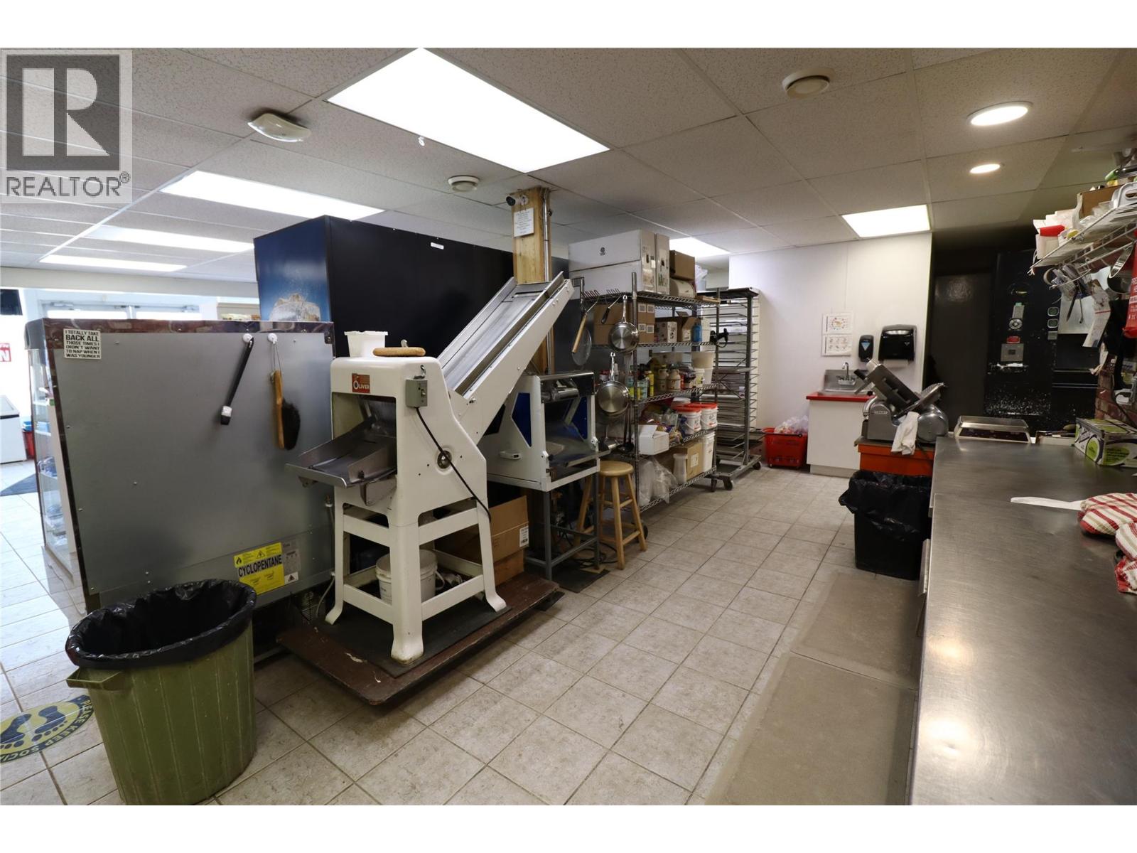 419 Mt Paul Way, Kamloops, British Columbia  V2H 1A7 - Photo 7 - 10382040