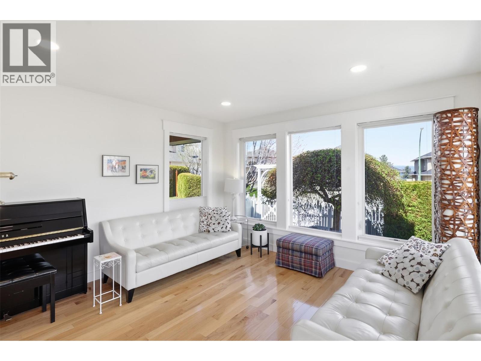 260 Sunhill Court, Kamloops, British Columbia  V2E 2P5 - Photo 14 - 10383817