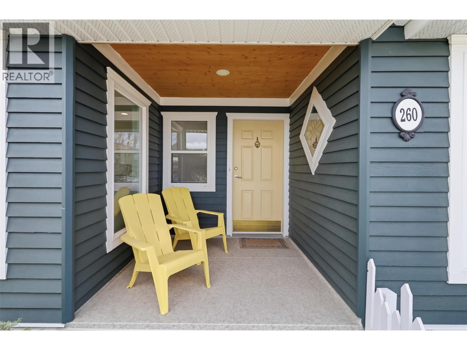 260 Sunhill Court, Kamloops, British Columbia  V2E 2P5 - Photo 3 - 10383817