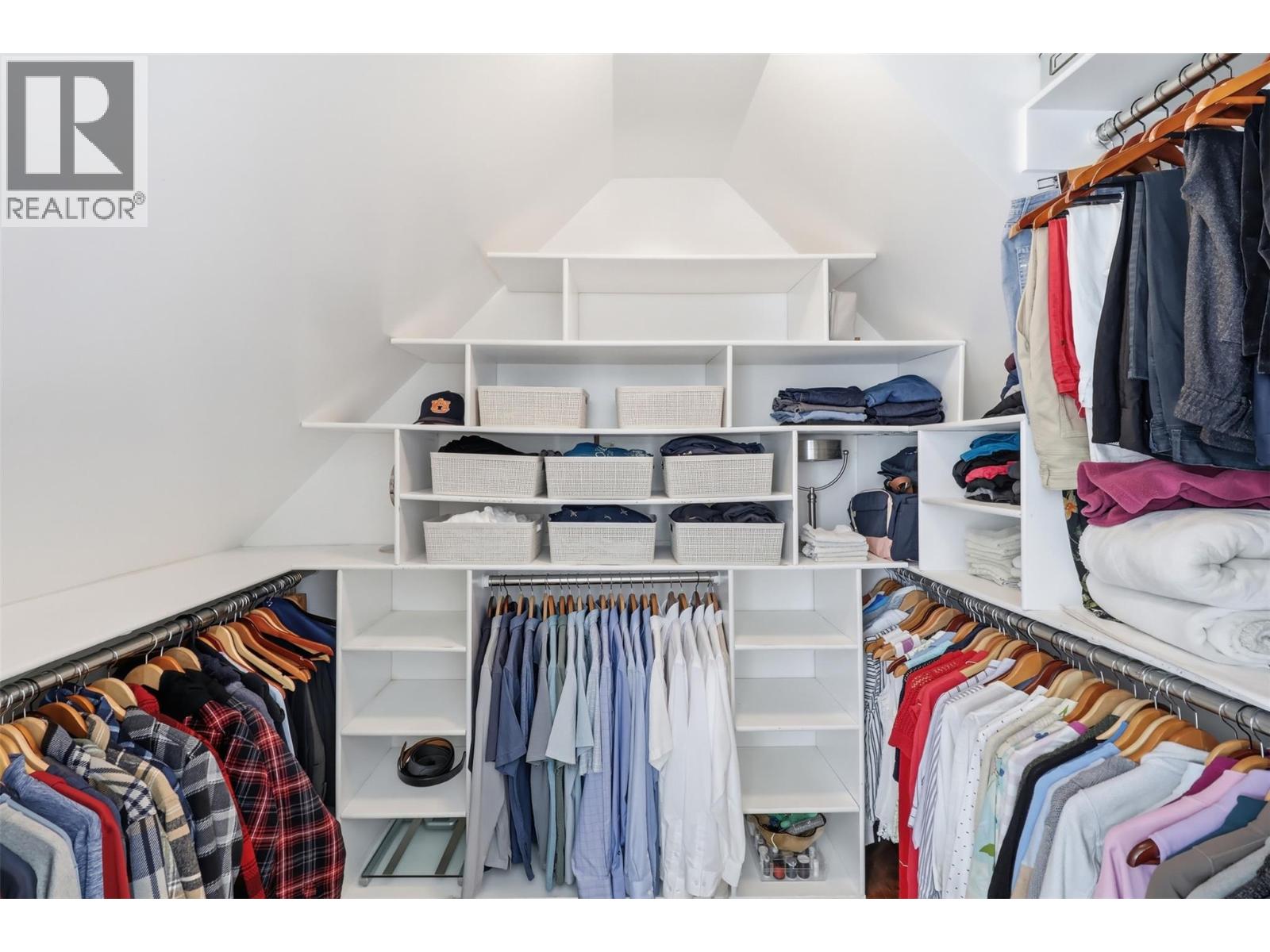 260 Sunhill Court, Kamloops, British Columbia  V2E 2P5 - Photo 35 - 10383817