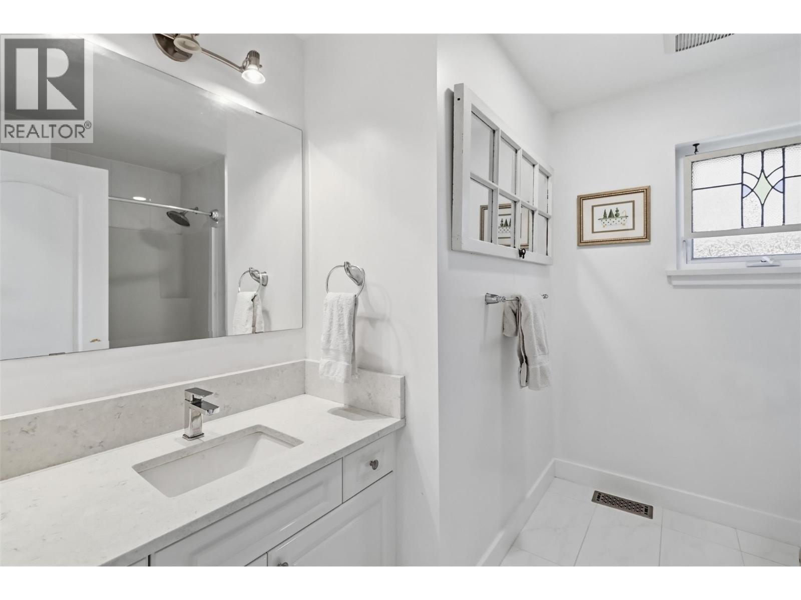 260 Sunhill Court, Kamloops, British Columbia  V2E 2P5 - Photo 51 - 10383817