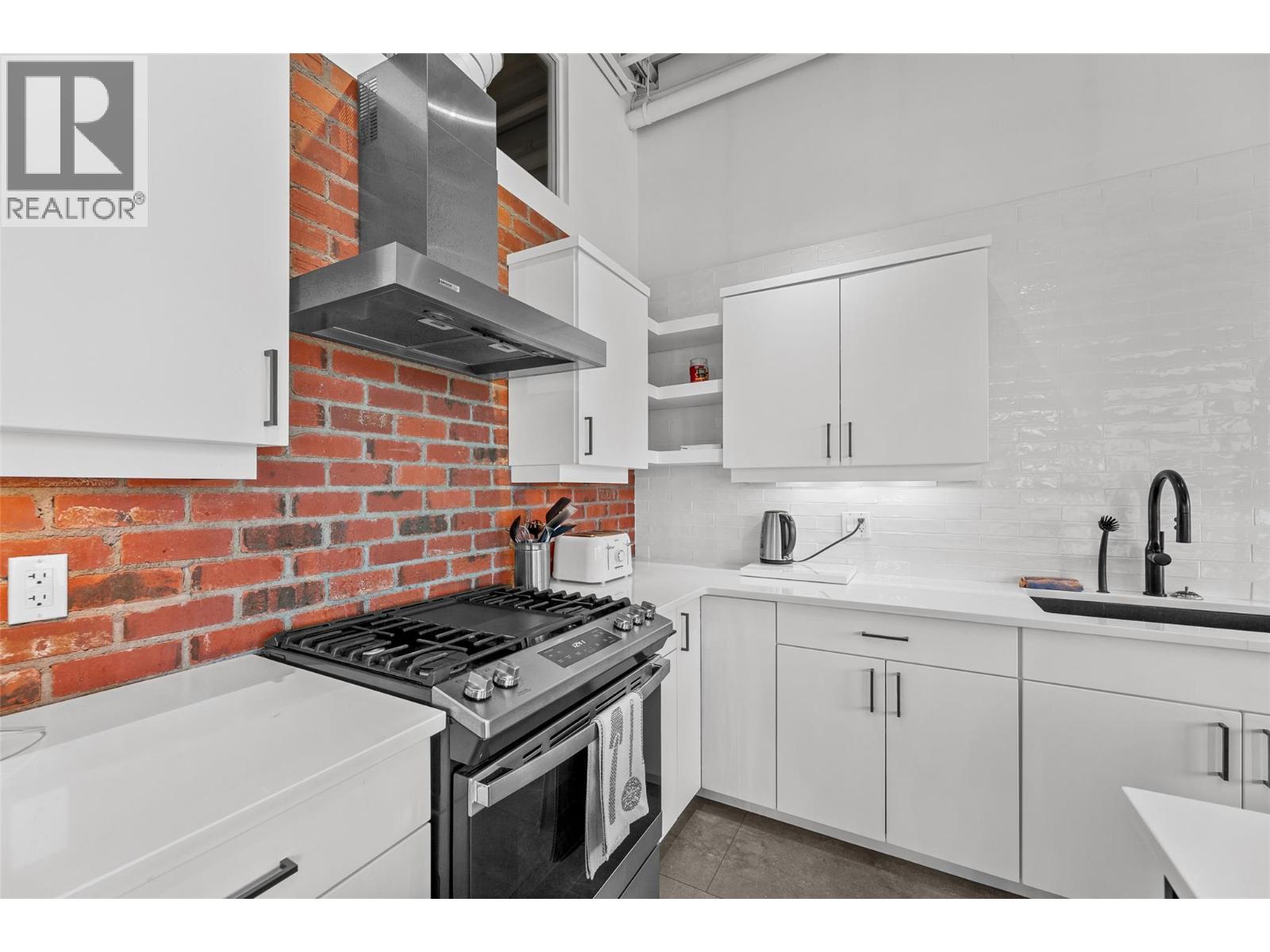 1630 Pandosy Street Unit# 601, Kelowna, British Columbia  V1Y 1P7 - Photo 8 - 10383346