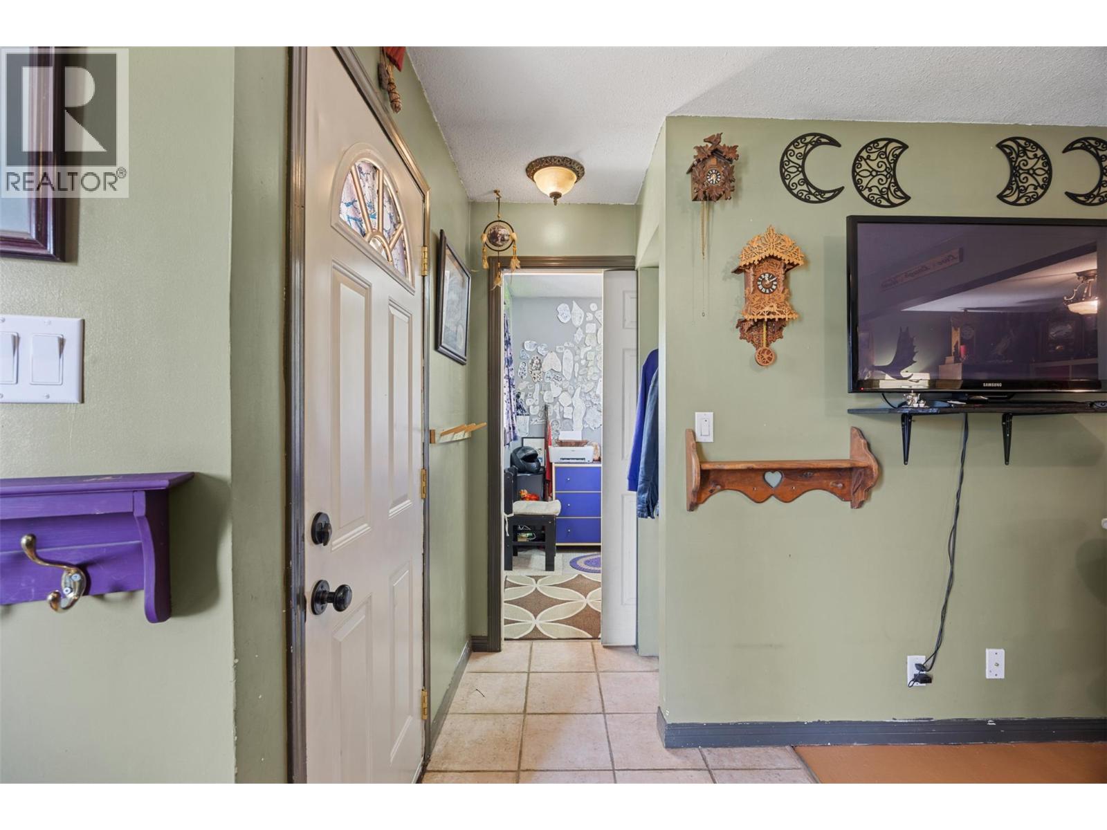 2287 Granite Avenue, Merritt, British Columbia  V1K 1B8 - Photo 9 - 10383842