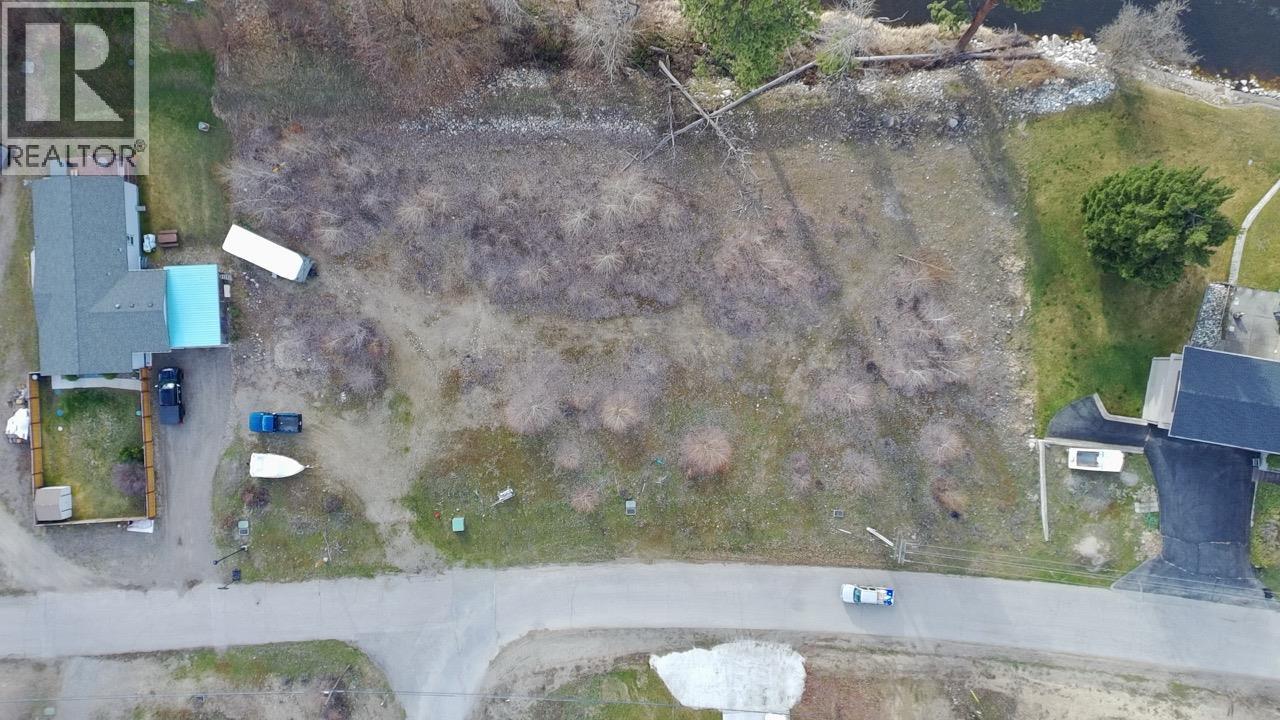 19th Street, Grand Forks, British Columbia  V0H 1H0 - Photo 1 - 10383847