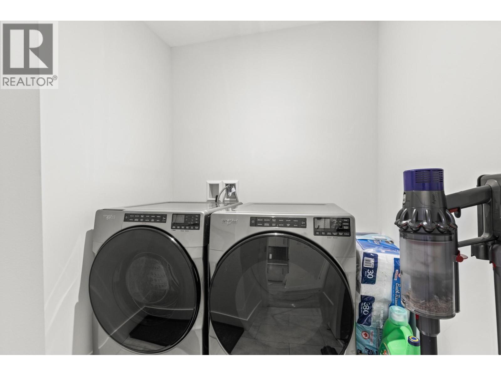 3434 Mckinley Beach Drive Unit# 302, Kelowna, British Columbia  V1V 2R1 - Photo 24 - 10383835