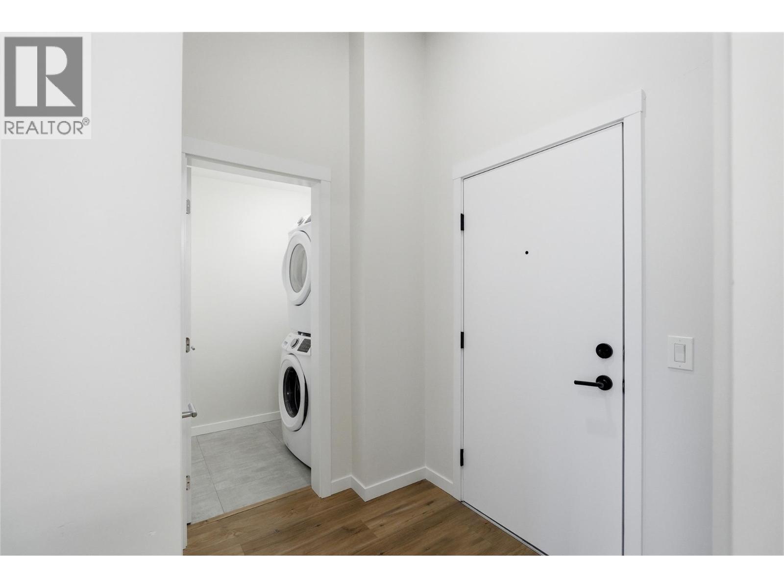 1880 Hugh Allan Drive Unit# 114, Kamloops, British Columbia  V1S 0E8 - Photo 2 - 10383737