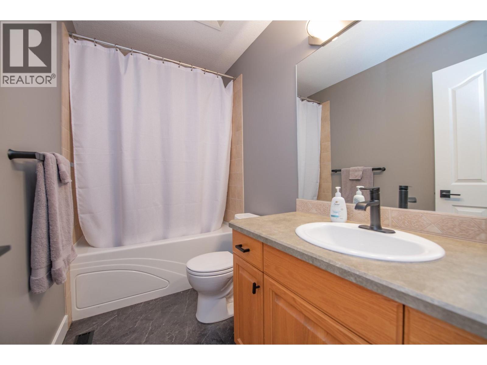 7104 Nakiska Drive, Vernon, British Columbia  V1B 3M5 - Photo 39 - 10382343