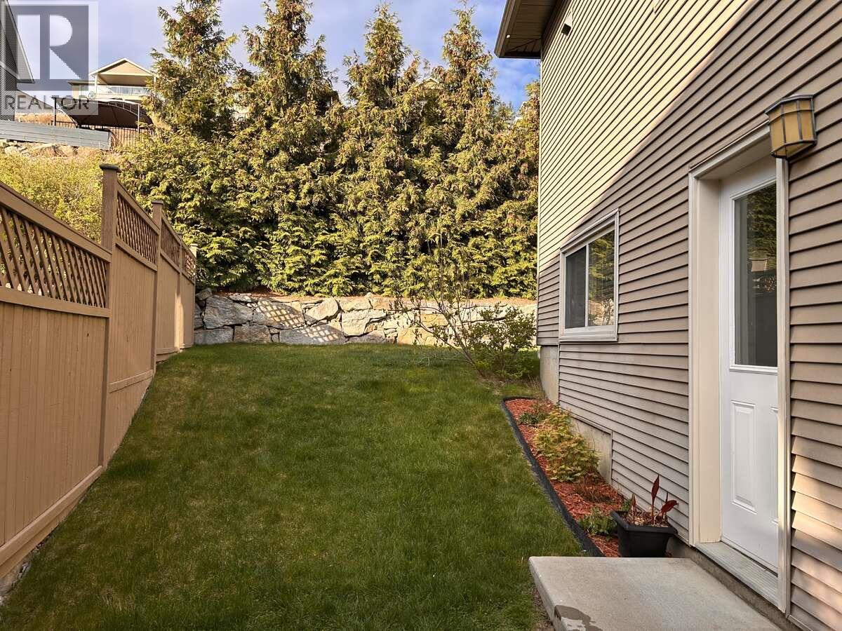 2906 Bentley Road, West Kelowna, British Columbia  V4T 3B3 - Photo 3 - 10383856