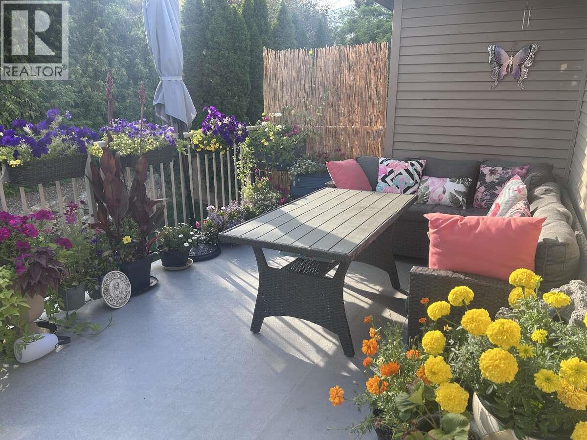 2906 Bentley Road, West Kelowna, British Columbia  V4T 3B3 - Photo 5 - 10383856