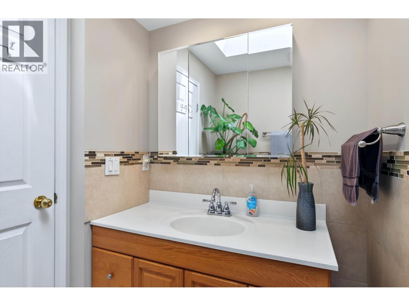 1008 Vista Point Road, Barriere, British Columbia  V0E 1E1 - Photo 17 - 10383854