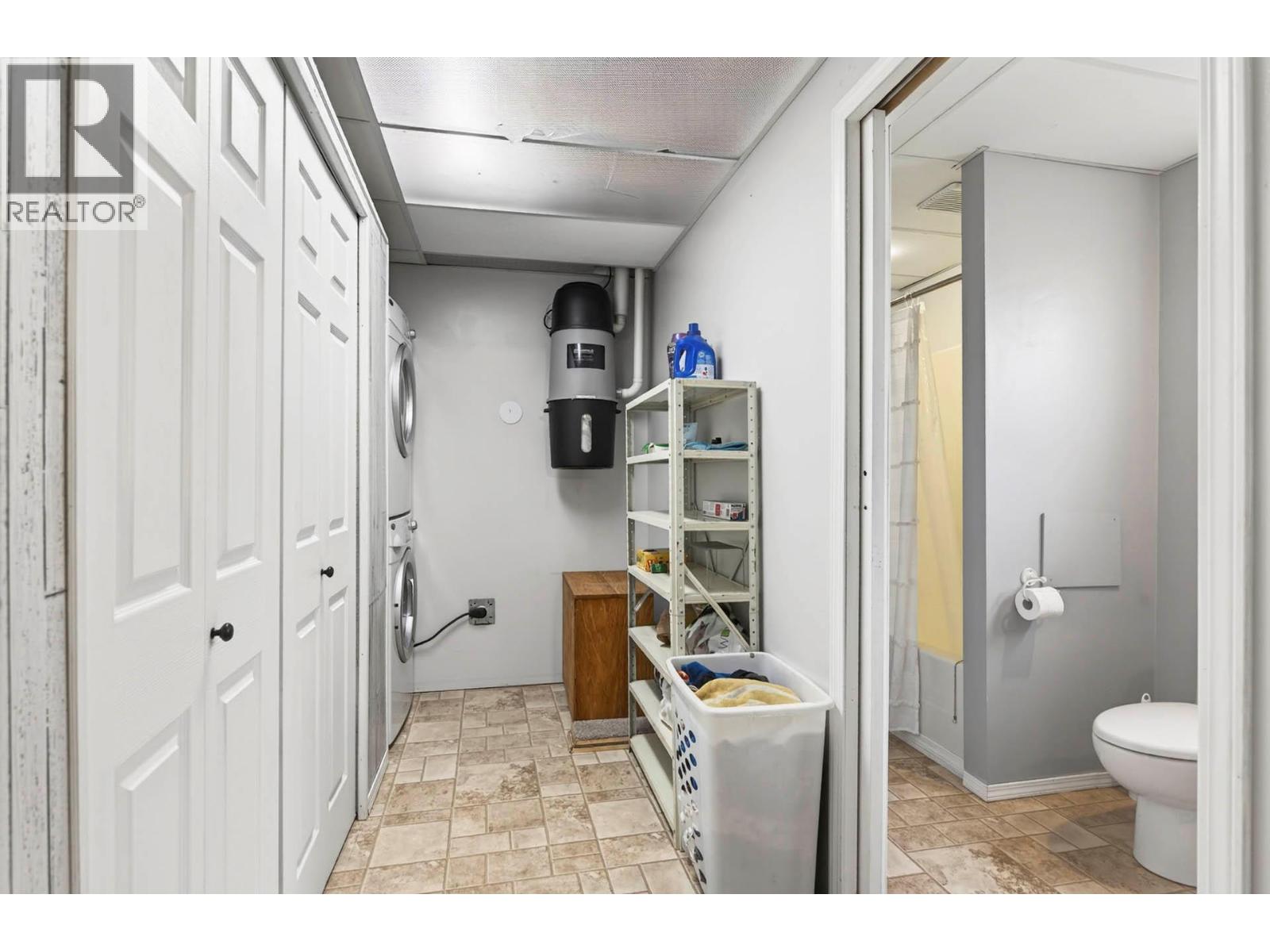 1008 Vista Point Road, Barriere, British Columbia  V0E 1E1 - Photo 26 - 10383854