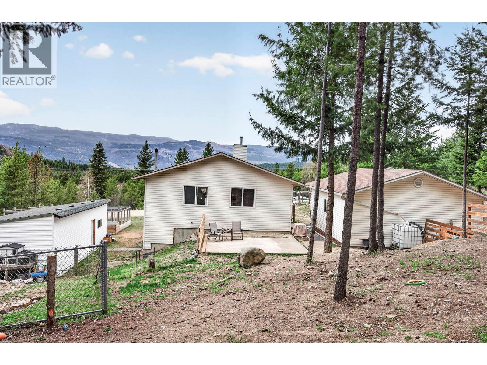 1008 Vista Point Road, Barriere, British Columbia  V0E 1E1 - Photo 38 - 10383854