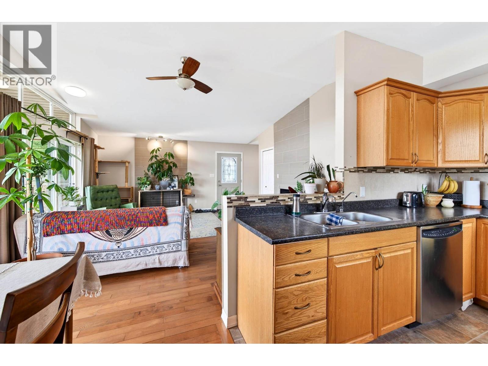 1008 Vista Point Road, Barriere, British Columbia  V0E 1E1 - Photo 9 - 10383854