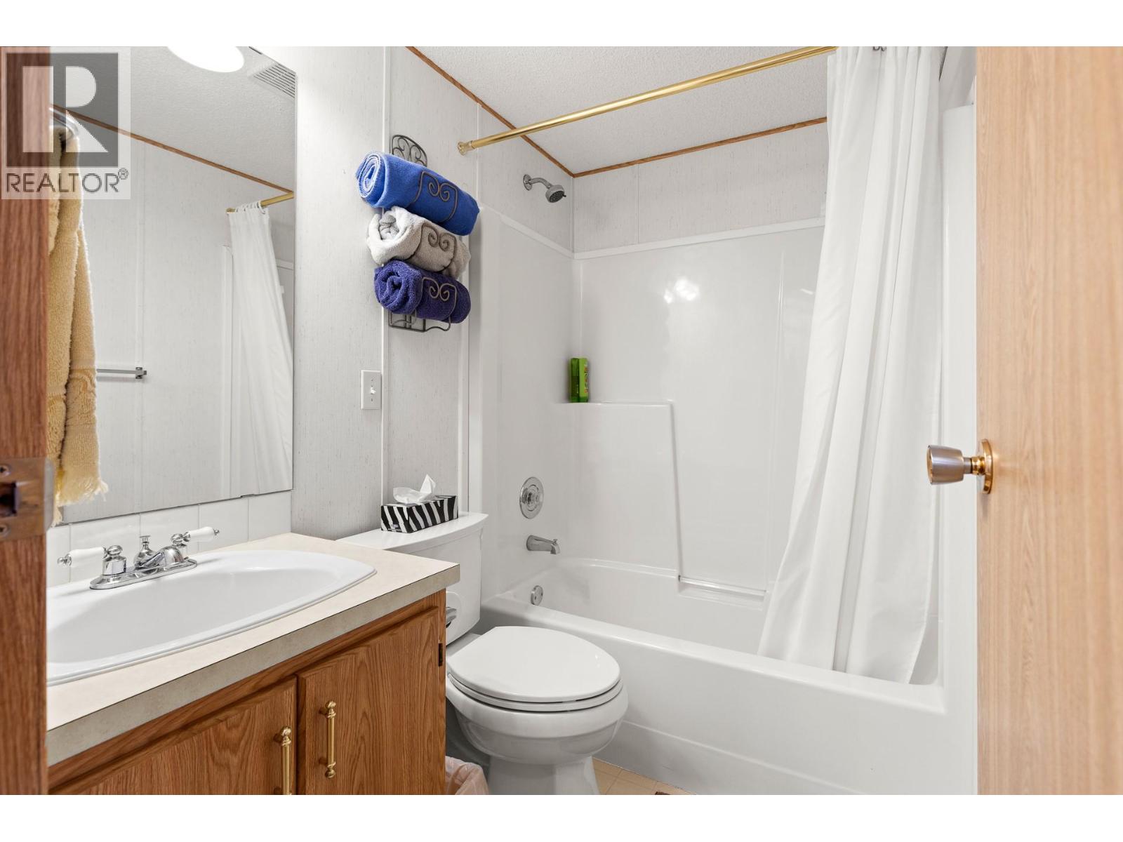 1929 97 Highway S Unit# 33, Westbank, British Columbia  V1Z 2Z1 - Photo 9 - 10383819