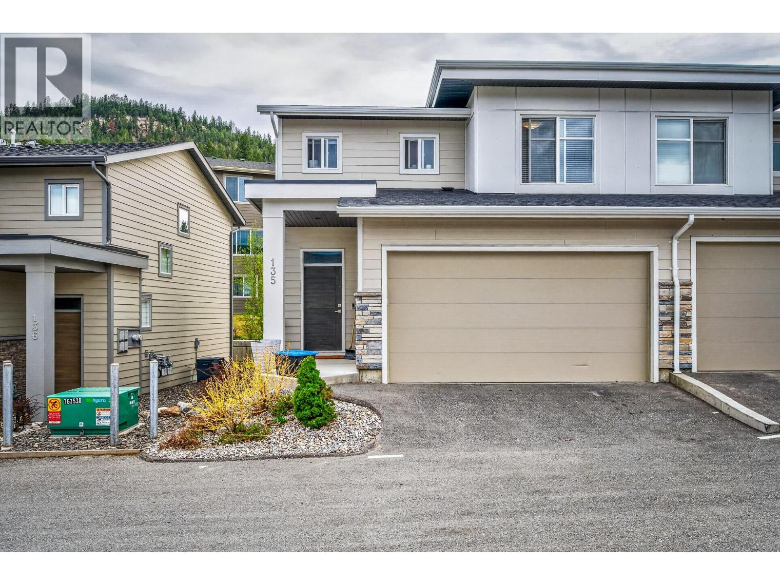 1993 Qu'appelle Boulevard Unit# 135, Kamloops, British Columbia  V2E 0C2 - Photo 2 - 10383839