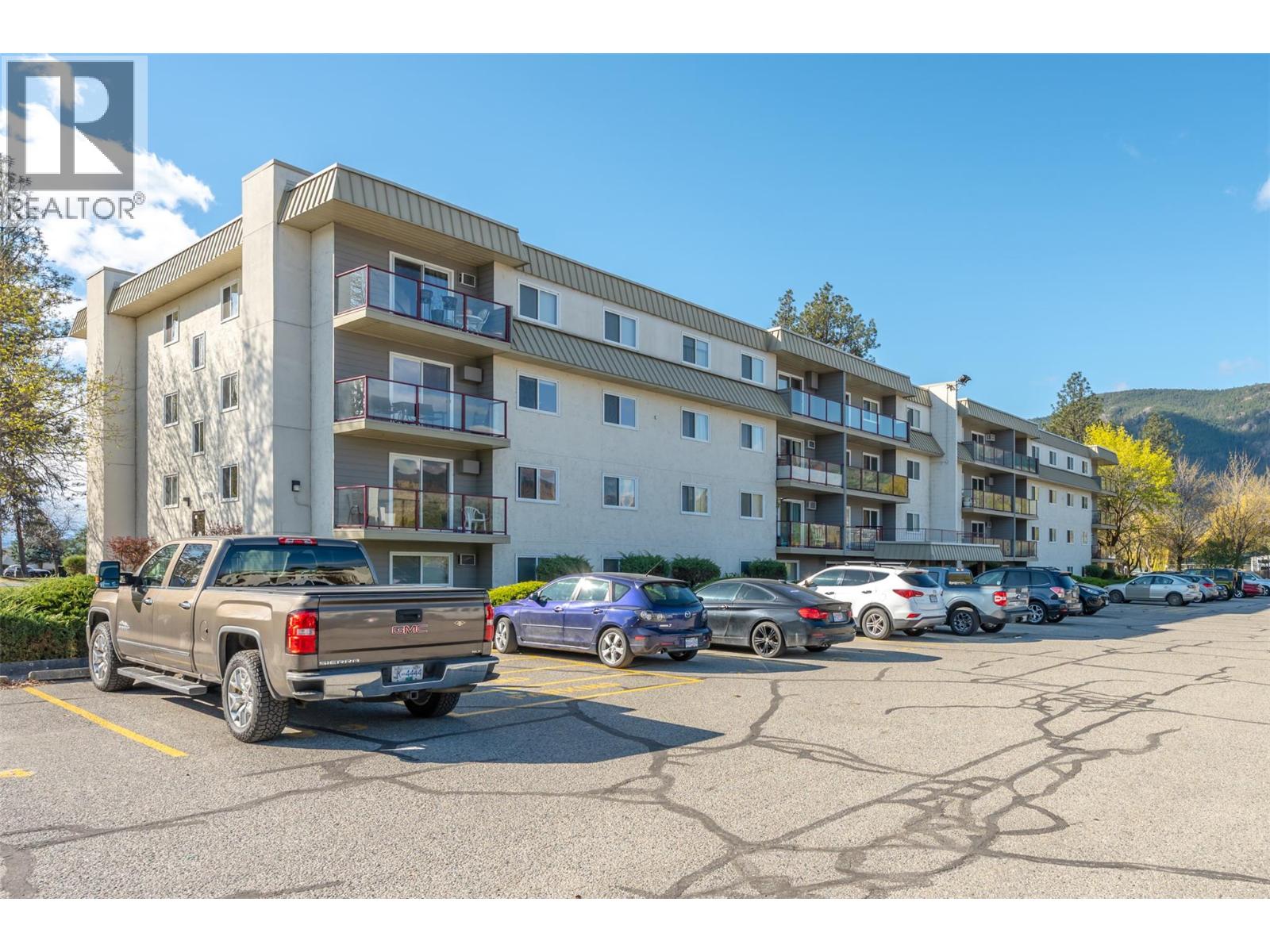 110 Skaha Place Unit# 303, Penticton, British Columbia  V2A 7L1 - Photo 1 - 10383539