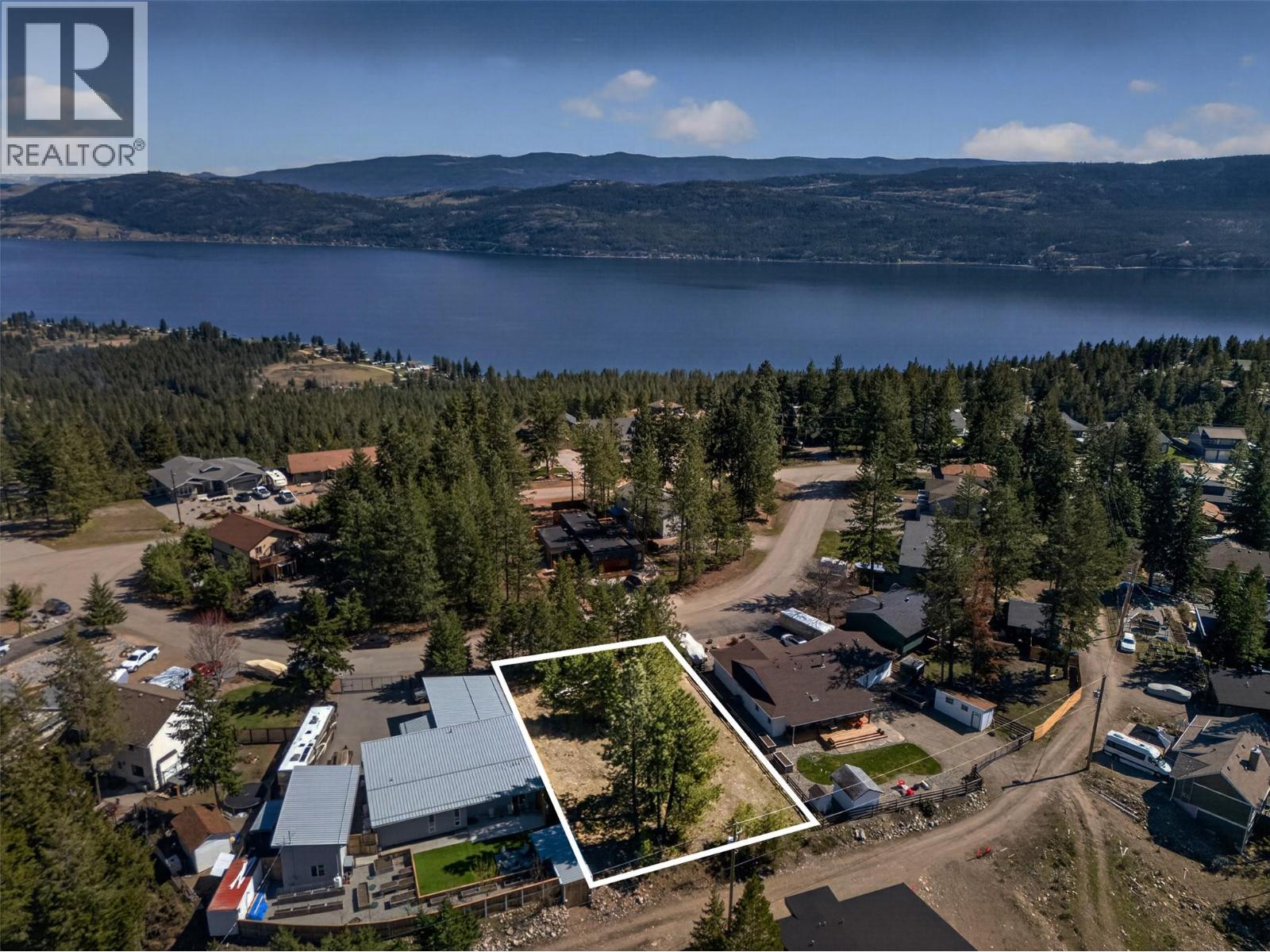 277 Crown Crescent, Vernon, British Columbia  V1H 2C3 - Photo 1 - 10382470