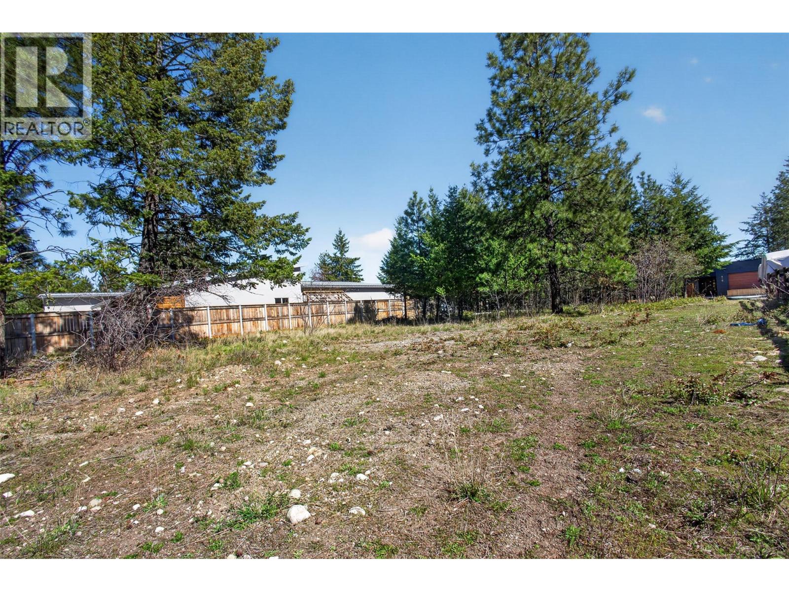 277 Crown Crescent, Vernon, British Columbia  V1H 2C3 - Photo 6 - 10382470