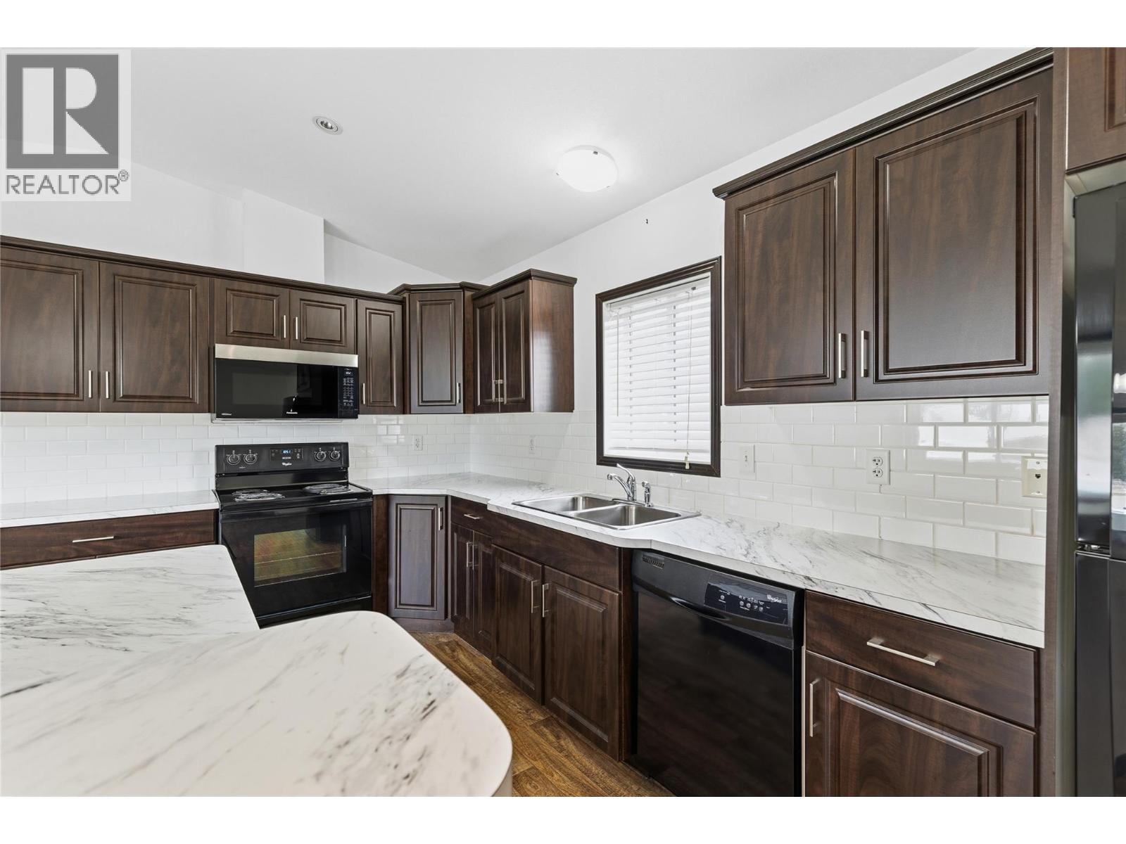 15401 Kalamalka Road Unit# 202, Coldstream, British Columbia  V1B 1Z3 - Photo 12 - 10383146