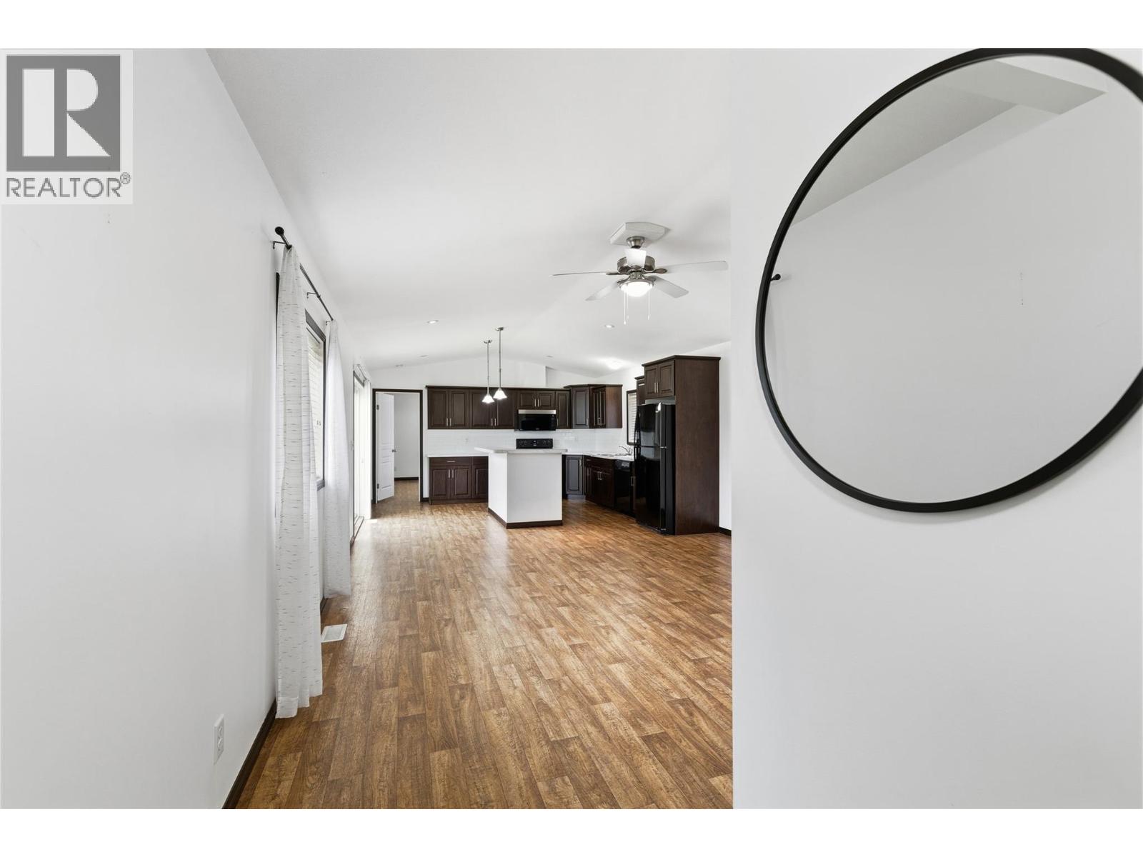 15401 Kalamalka Road Unit# 202, Coldstream, British Columbia  V1B 1Z3 - Photo 5 - 10383146