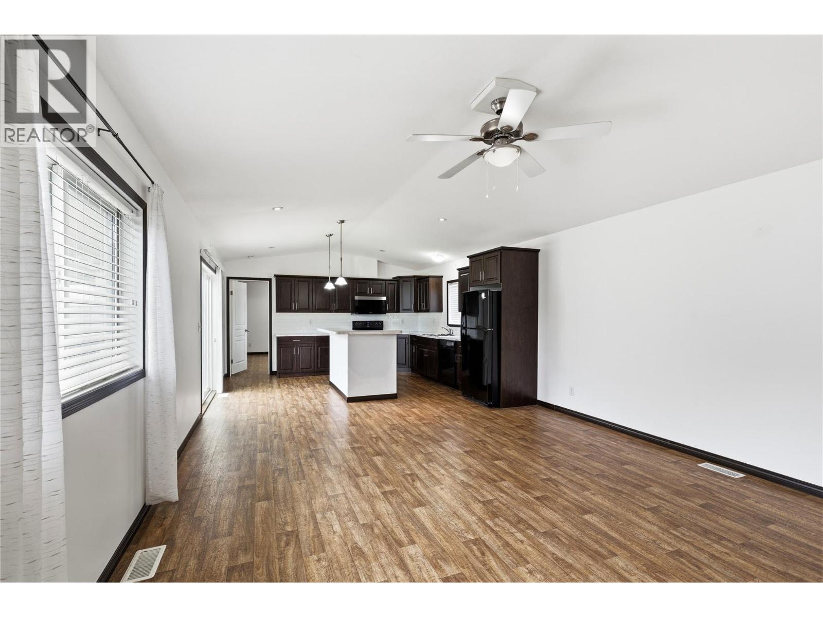 15401 Kalamalka Road Unit# 202, Coldstream, British Columbia  V1B 1Z3 - Photo 6 - 10383146