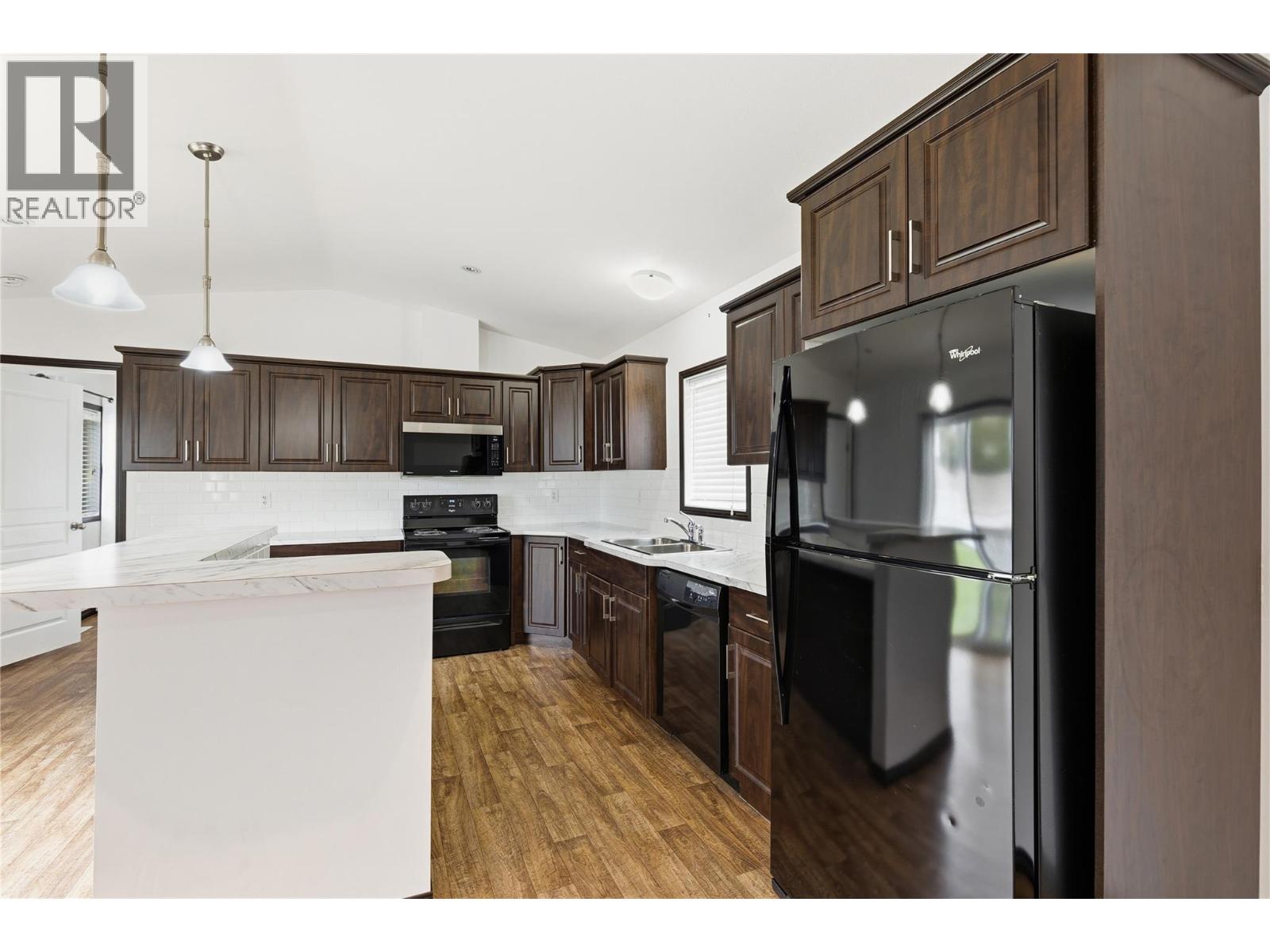 15401 Kalamalka Road Unit# 202, Coldstream, British Columbia  V1B 1Z3 - Photo 9 - 10383146