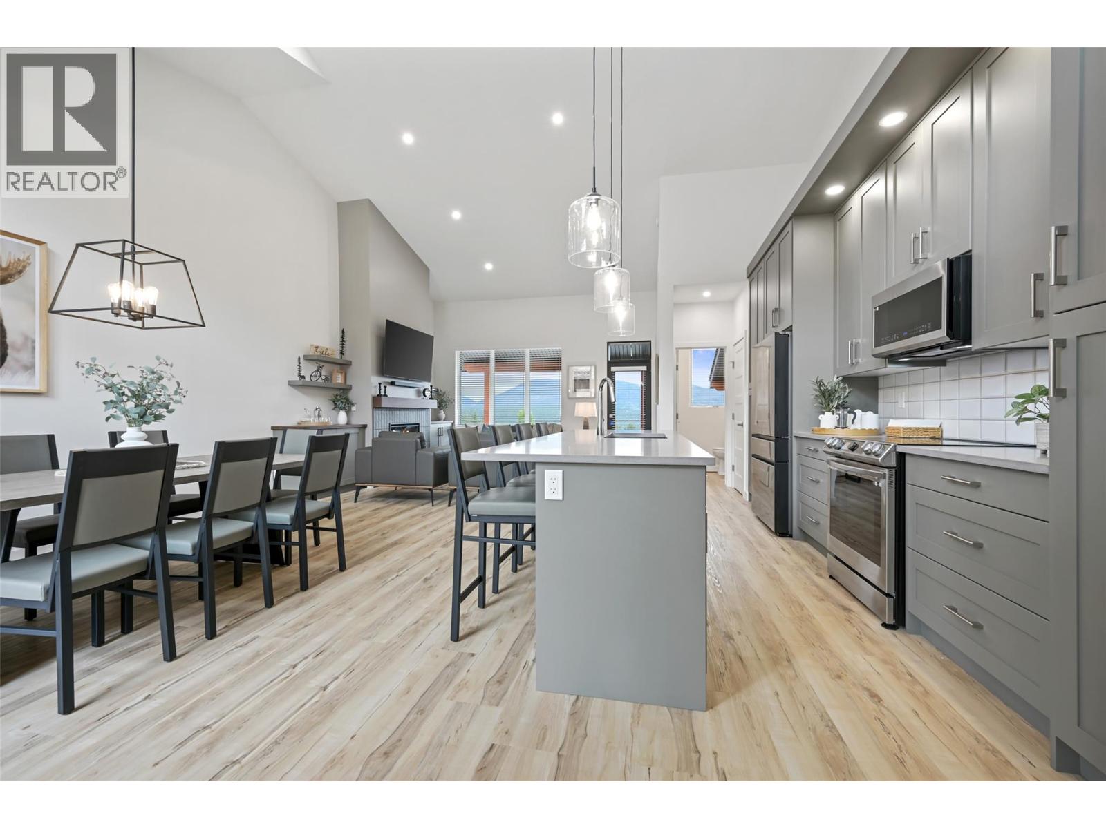 5150 Fairway Drive Unit# 22b, Fairmont Hot Springs, British Columbia  V0B 2L0 - Photo 3 - 10383812