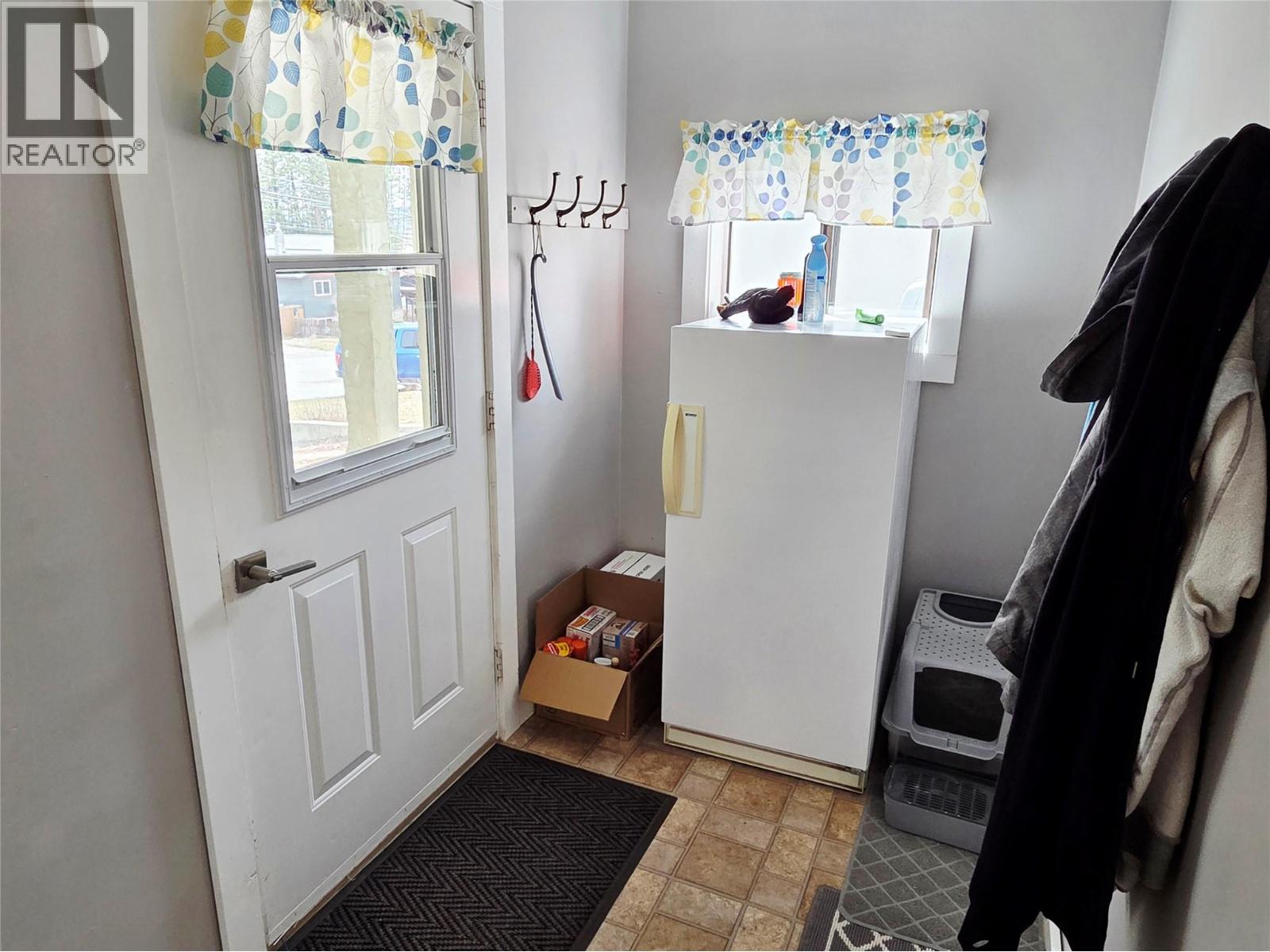 113 311 Avenue, Kimberley, British Columbia  V1A 3J6 - Photo 5 - 10381125