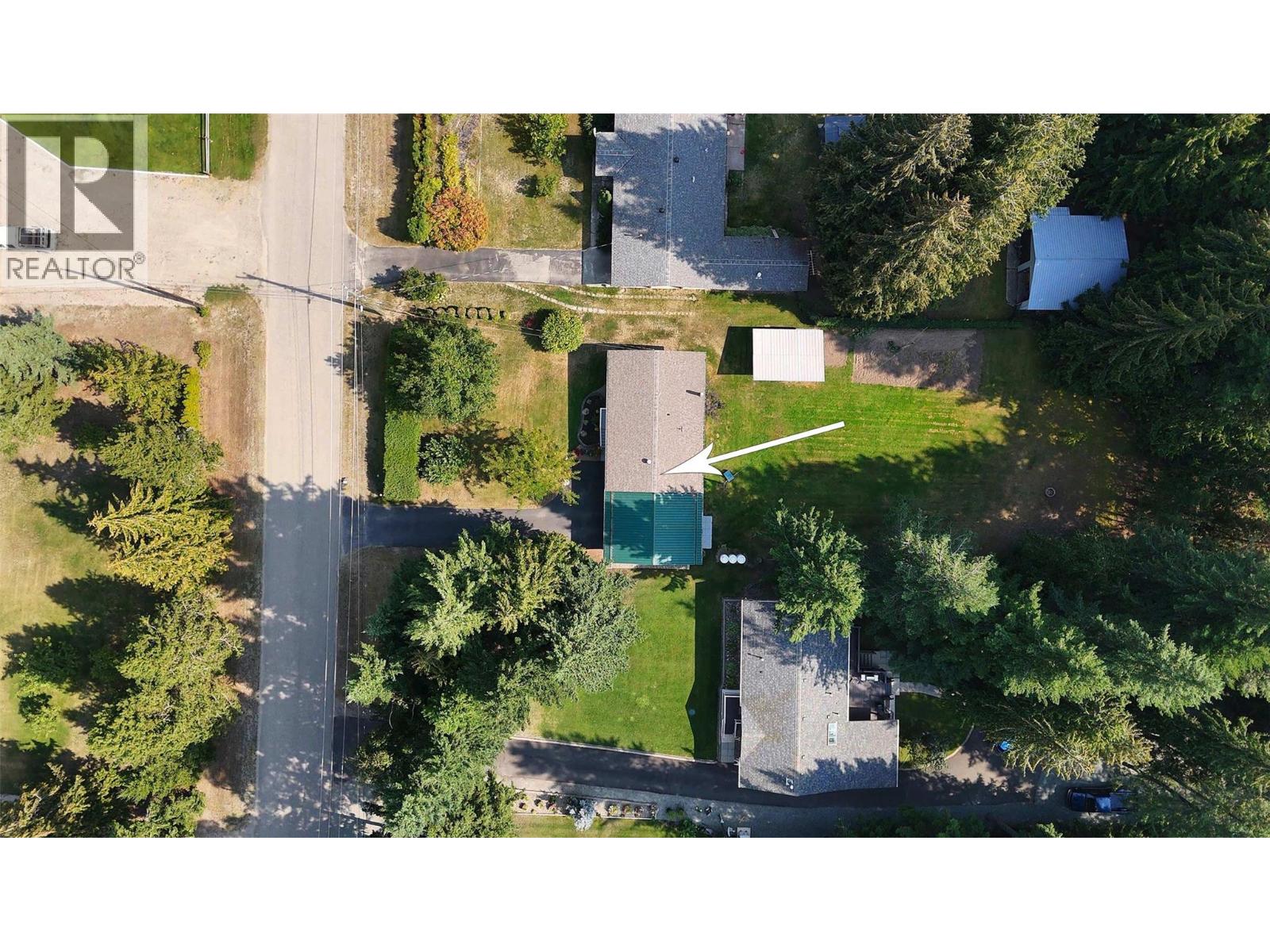 4090 Butters Road, Scotch Creek, British Columbia  V0E 1M5 - Photo 3 - 10383885