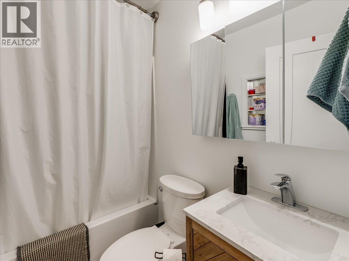 3330 Dahlia Crescent, Trail, British Columbia  V1R 2X9 - Photo 26 - 10383739