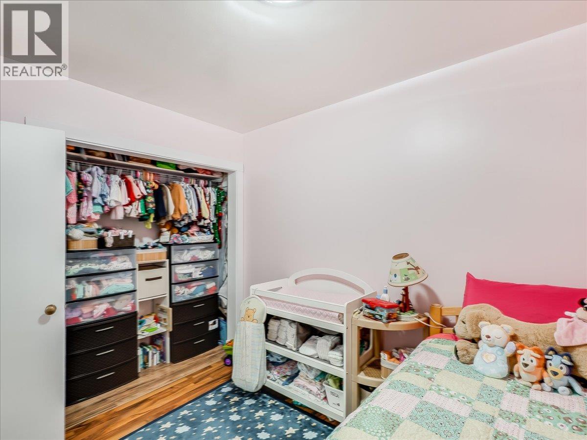 3330 Dahlia Crescent, Trail, British Columbia  V1R 2X9 - Photo 30 - 10383739