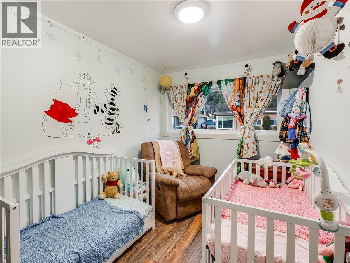 3330 Dahlia Crescent, Trail, British Columbia  V1R 2X9 - Photo 31 - 10383739