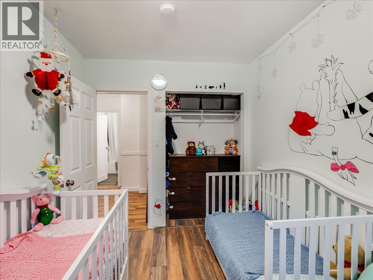 3330 Dahlia Crescent, Trail, British Columbia  V1R 2X9 - Photo 32 - 10383739