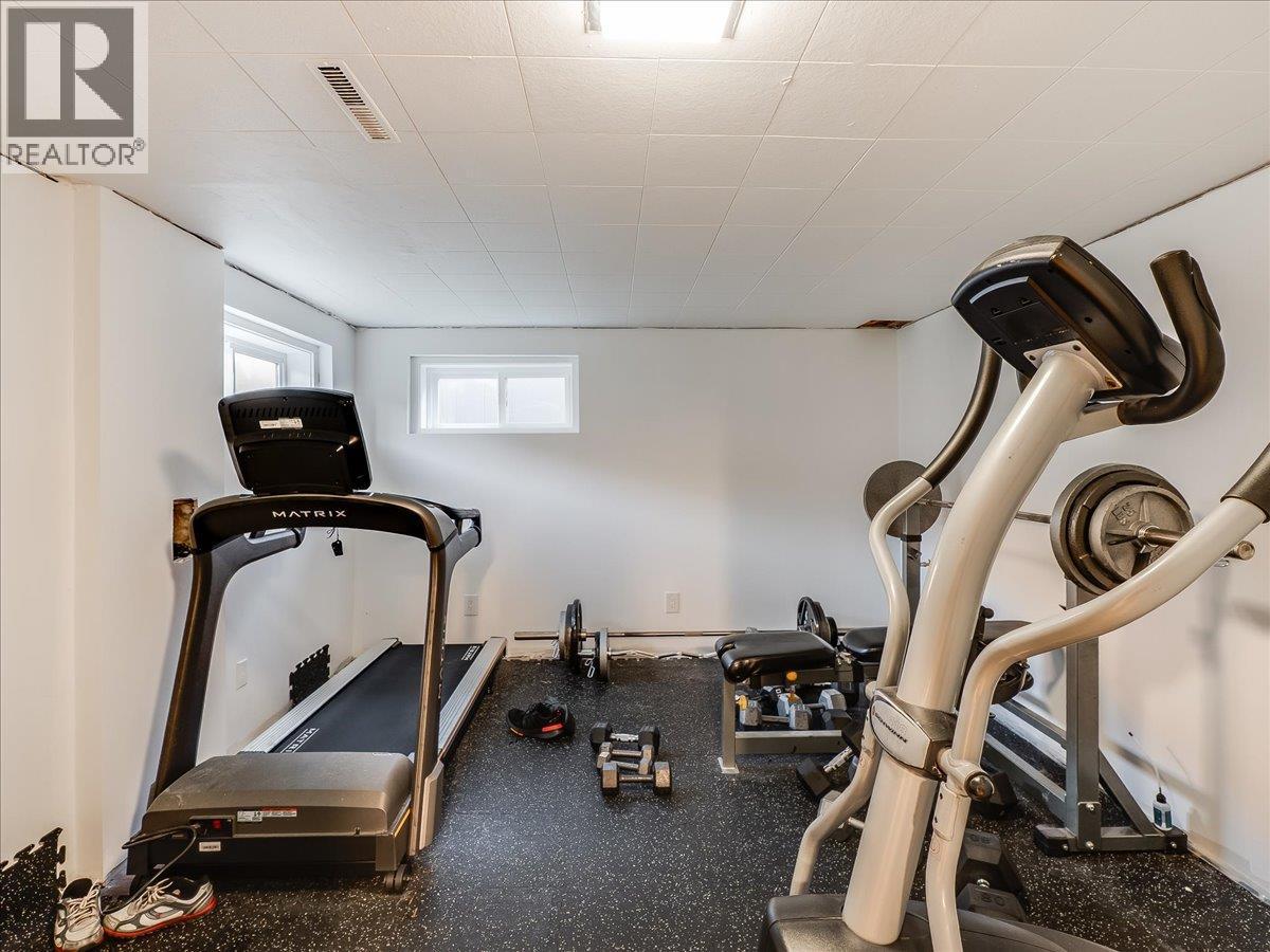 3330 Dahlia Crescent, Trail, British Columbia  V1R 2X9 - Photo 38 - 10383739