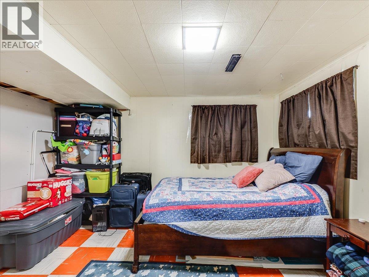 3330 Dahlia Crescent, Trail, British Columbia  V1R 2X9 - Photo 40 - 10383739