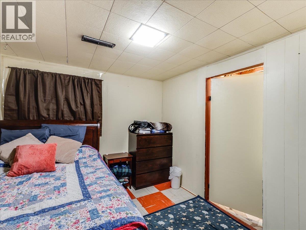 3330 Dahlia Crescent, Trail, British Columbia  V1R 2X9 - Photo 41 - 10383739