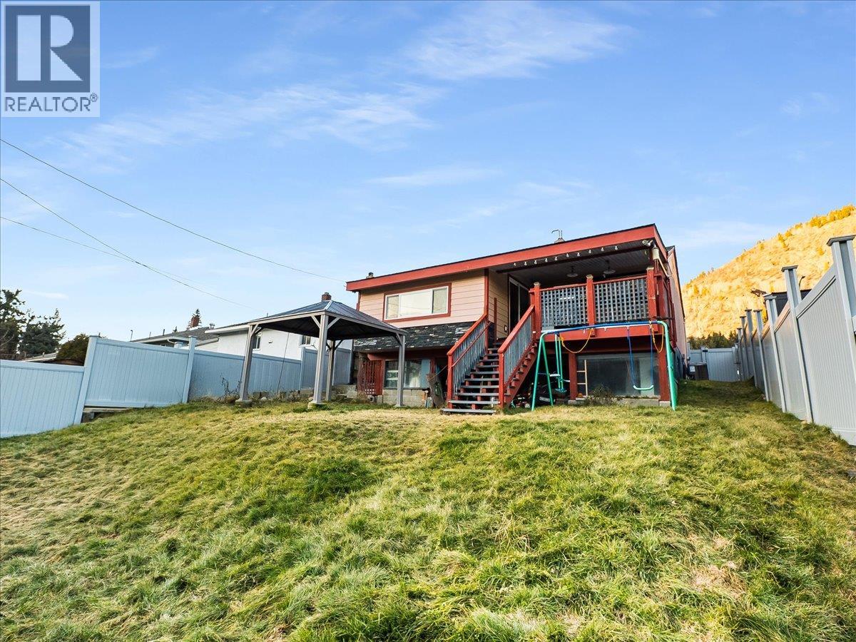 3330 Dahlia Crescent, Trail, British Columbia  V1R 2X9 - Photo 6 - 10383739