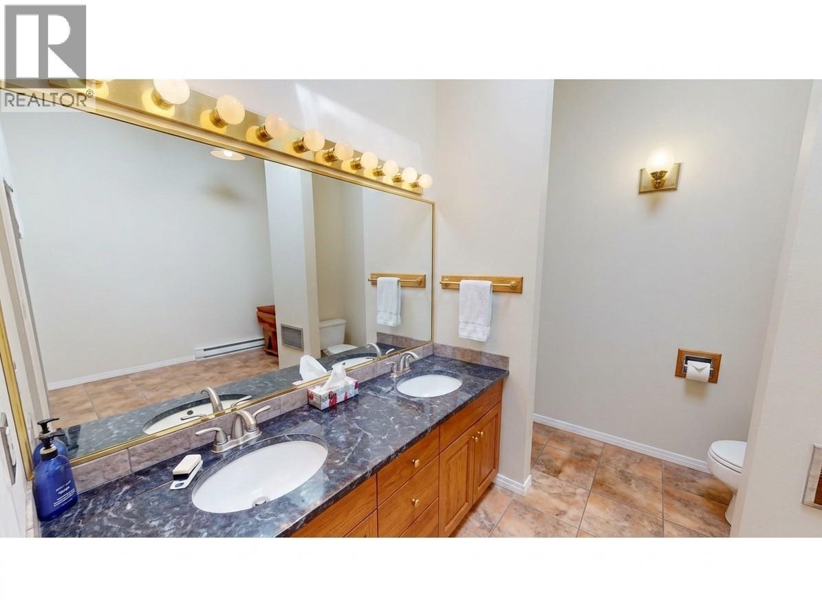 105 Castle Mountain Road, Fernie, British Columbia  V0B 1M4 - Photo 21 - 10383475