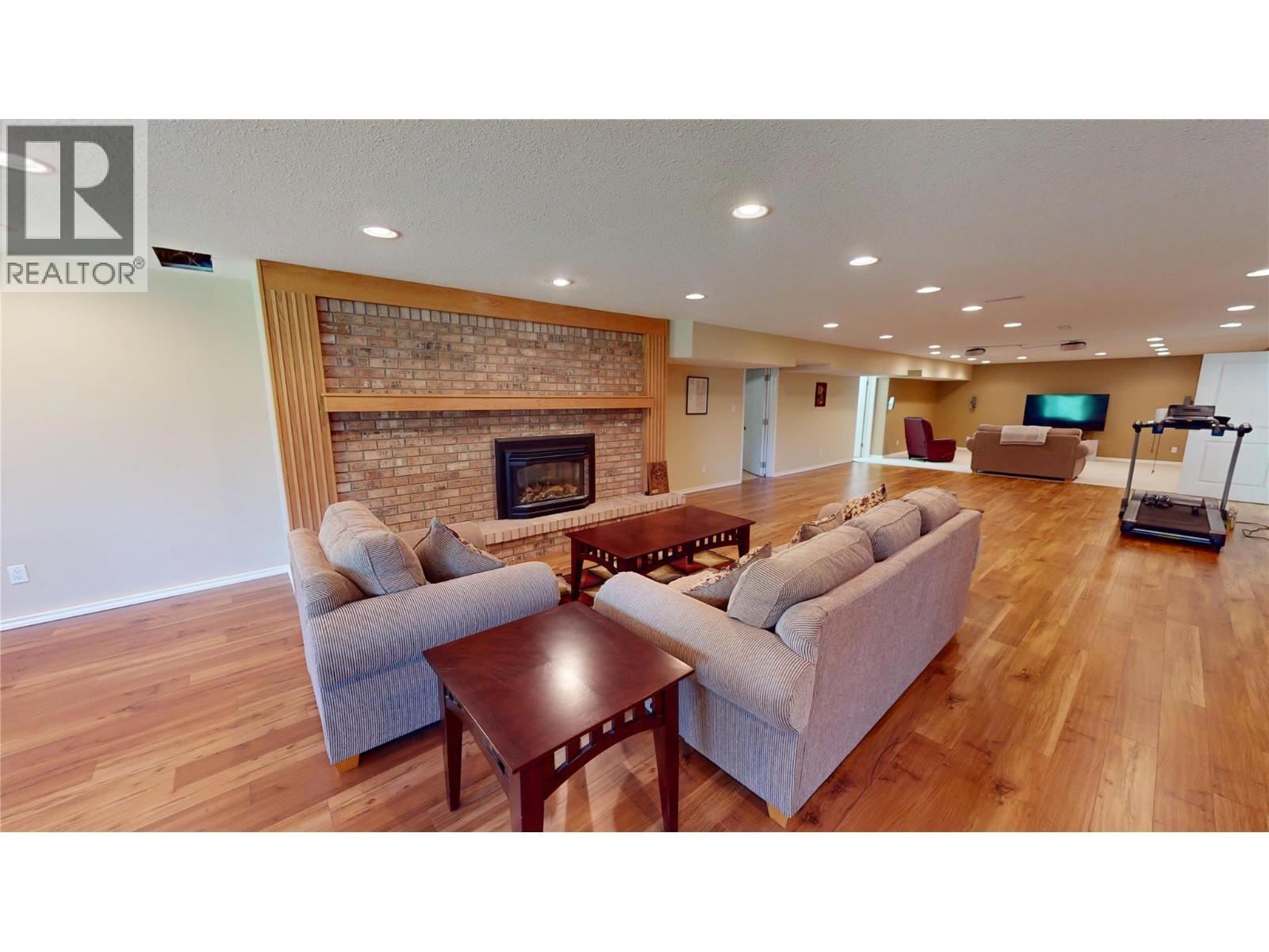 105 Castle Mountain Road, Fernie, British Columbia  V0B 1M4 - Photo 30 - 10383475