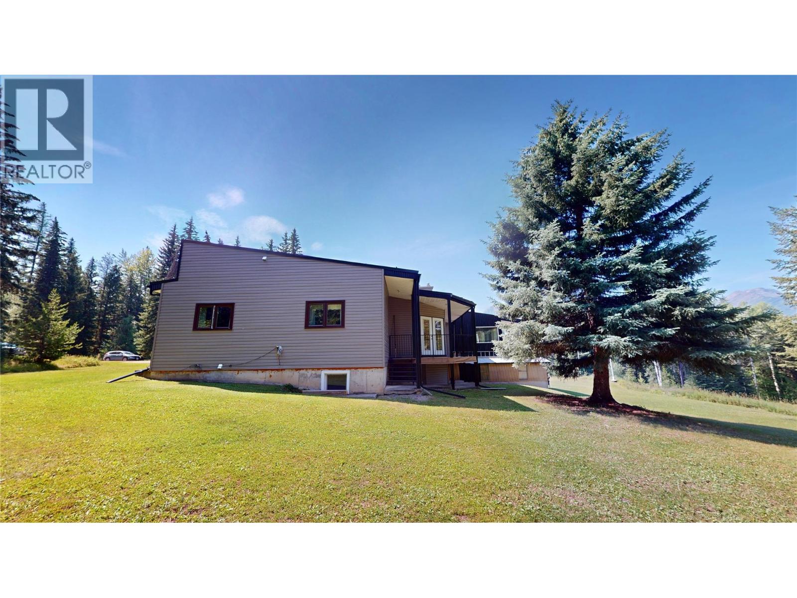 105 Castle Mountain Road, Fernie, British Columbia  V0B 1M4 - Photo 57 - 10383475