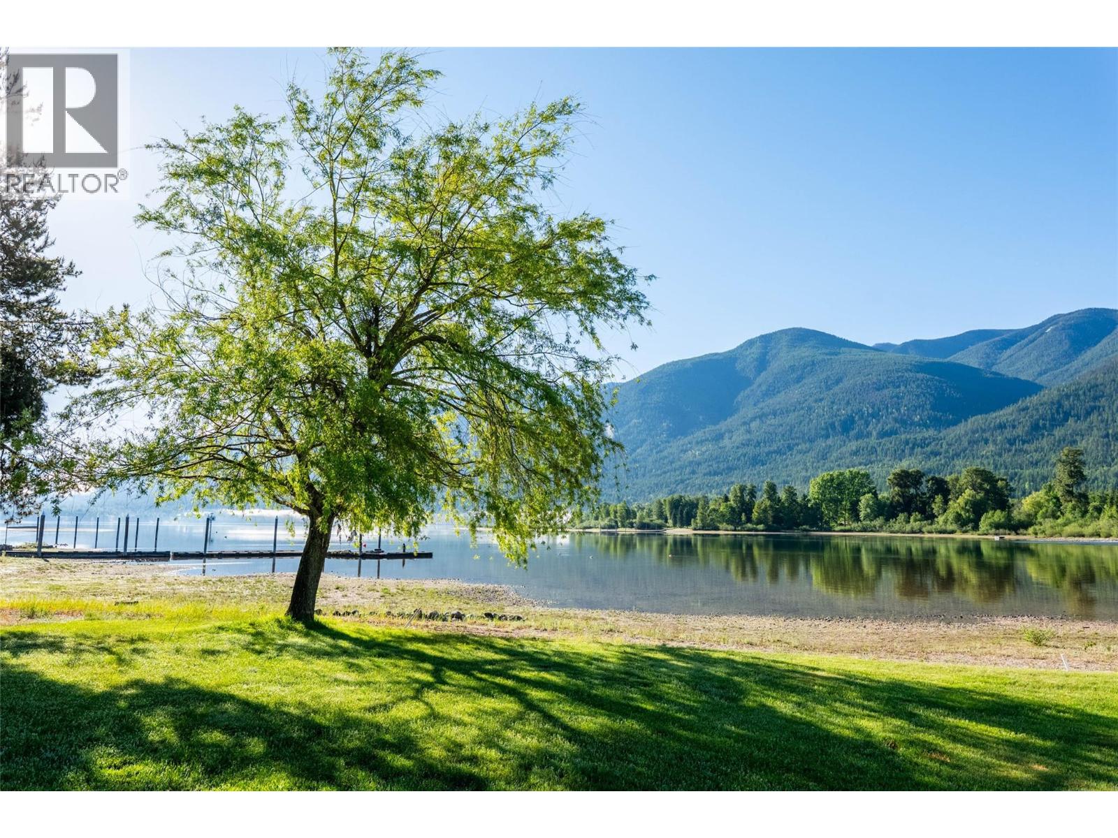 6158 Redfish Road, Nelson, British Columbia  V1L 6M9 - Photo 2 - 10383770