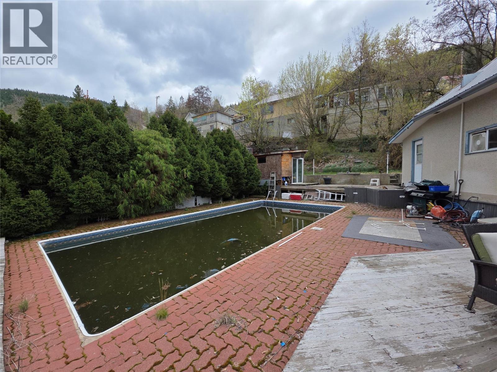 1290 Nelson Avenue, Trail, British Columbia  V1R 3H6 - Photo 17 - 10383332