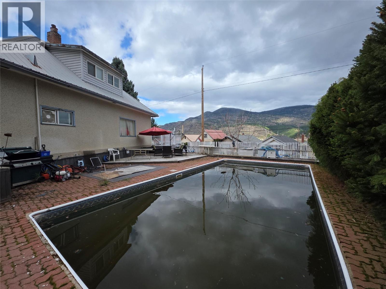 1290 Nelson Avenue, Trail, British Columbia  V1R 3H6 - Photo 18 - 10383332