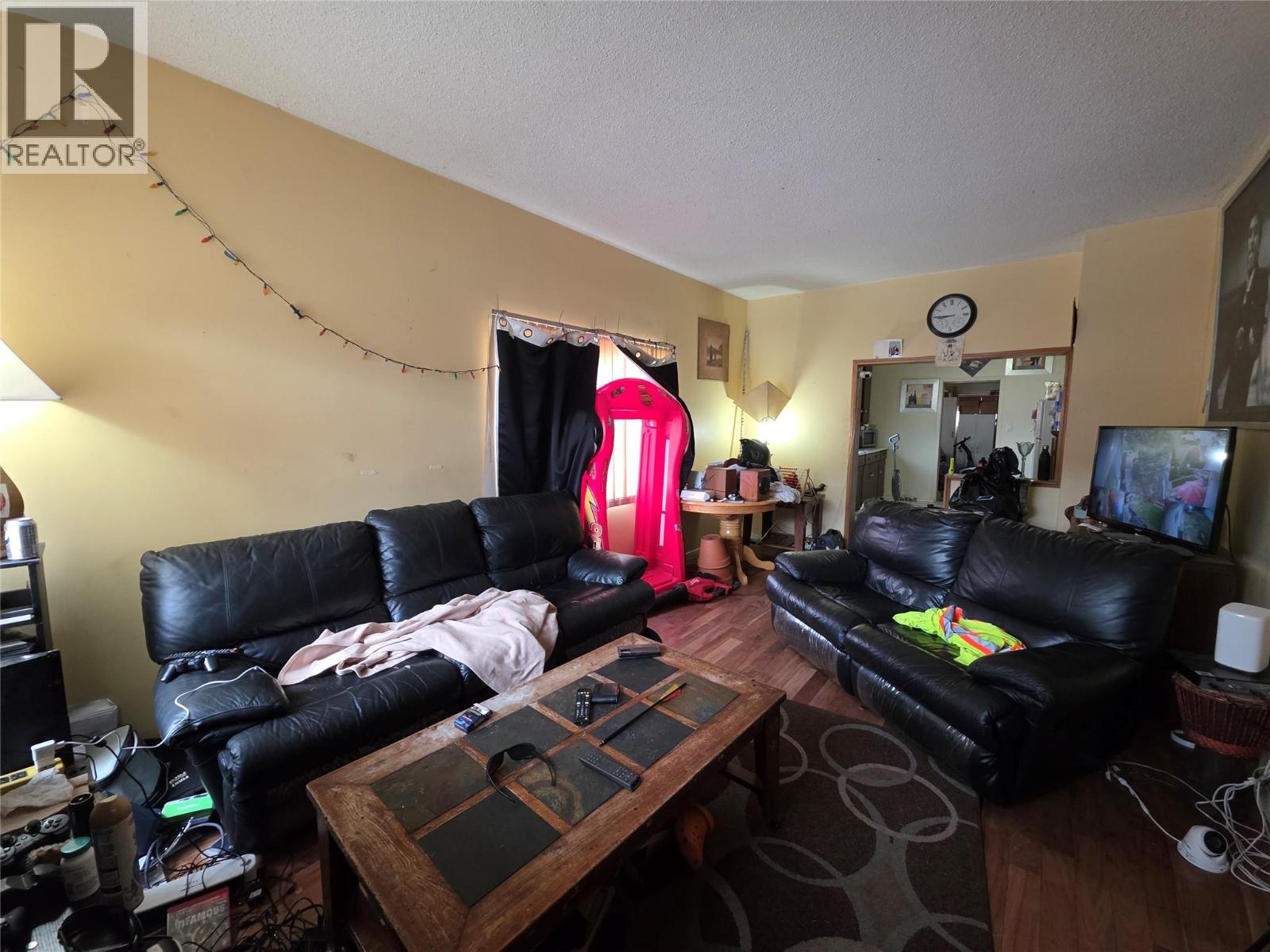 1290 Nelson Avenue, Trail, British Columbia  V1R 3H6 - Photo 3 - 10383332